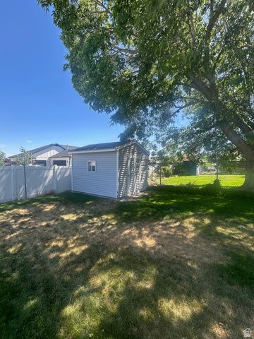 6452 W 3270 S, West Valley City, UT 84128