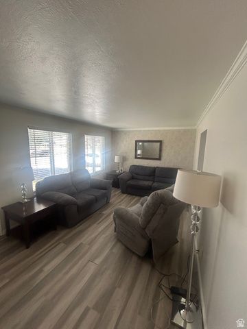 6452 W 3270 S, West Valley City, UT 84128