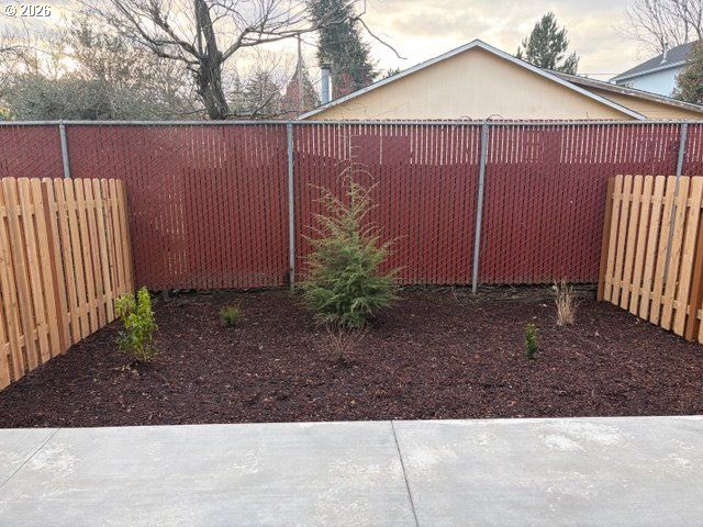 9259 E Burnside St, Portland, OR 97216