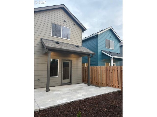 9259 E Burnside St, Portland, OR 97216