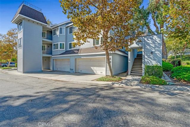 1005 Lakeview, Azusa, CA 91702