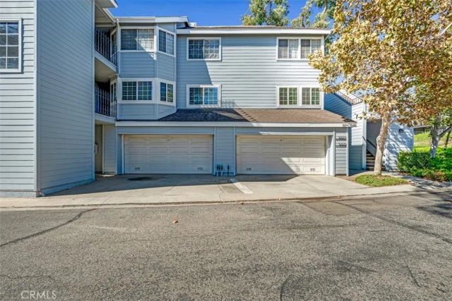 1005 Lakeview, Azusa, CA 91702