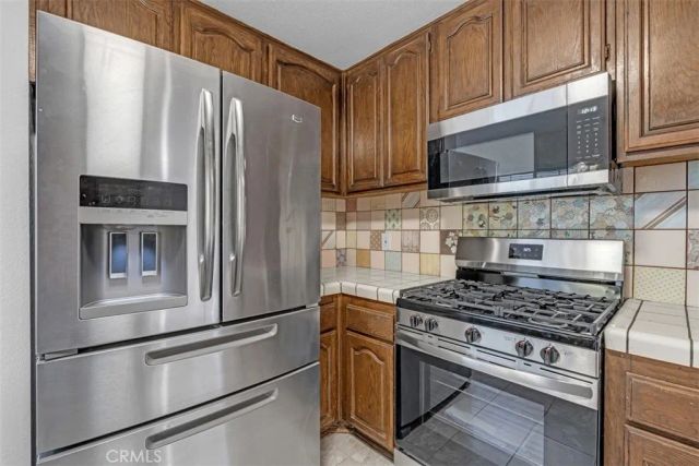 1005 Lakeview, Azusa, CA 91702