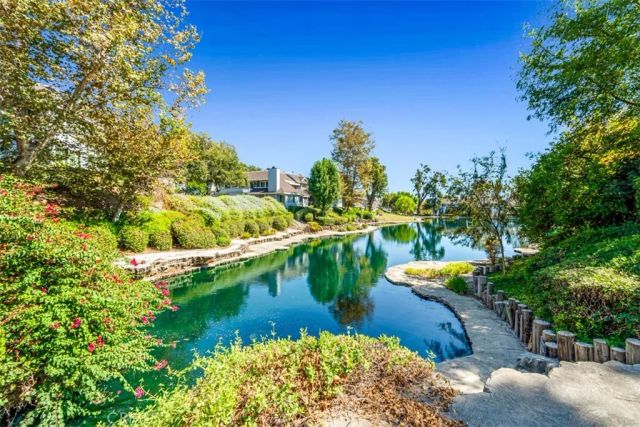 1005 Lakeview, Azusa, CA 91702