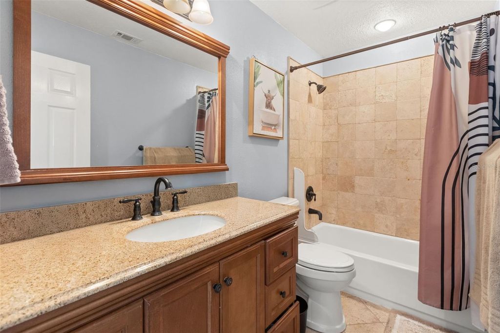 Image 23 of property listing at 11612 PEACH GROVE LANE, Orlando, FL 32821