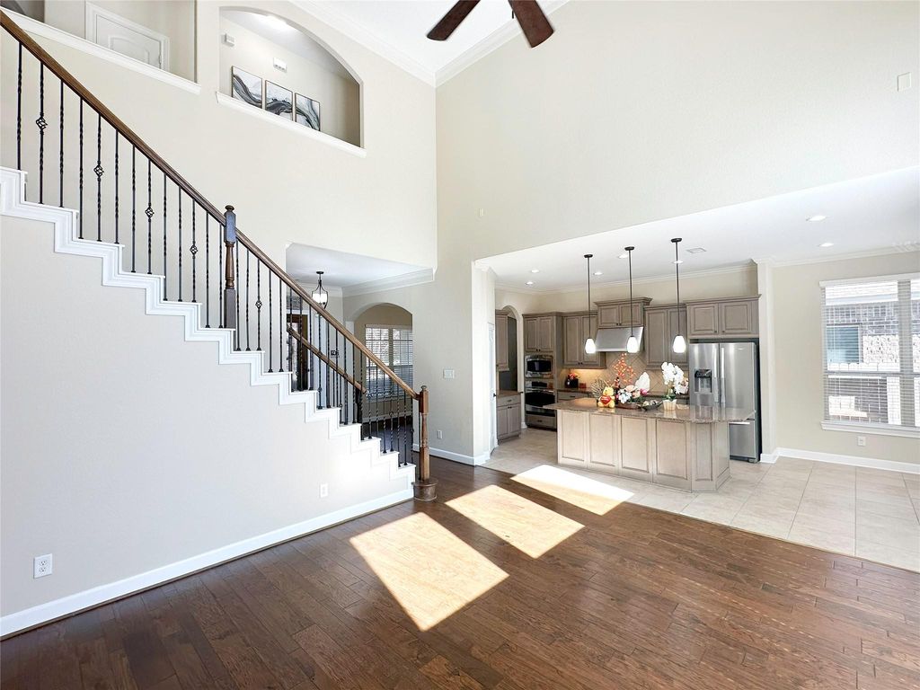 Image 15 of property listing at 26827 Longleaf Valley Drive, Katy, TX 77494