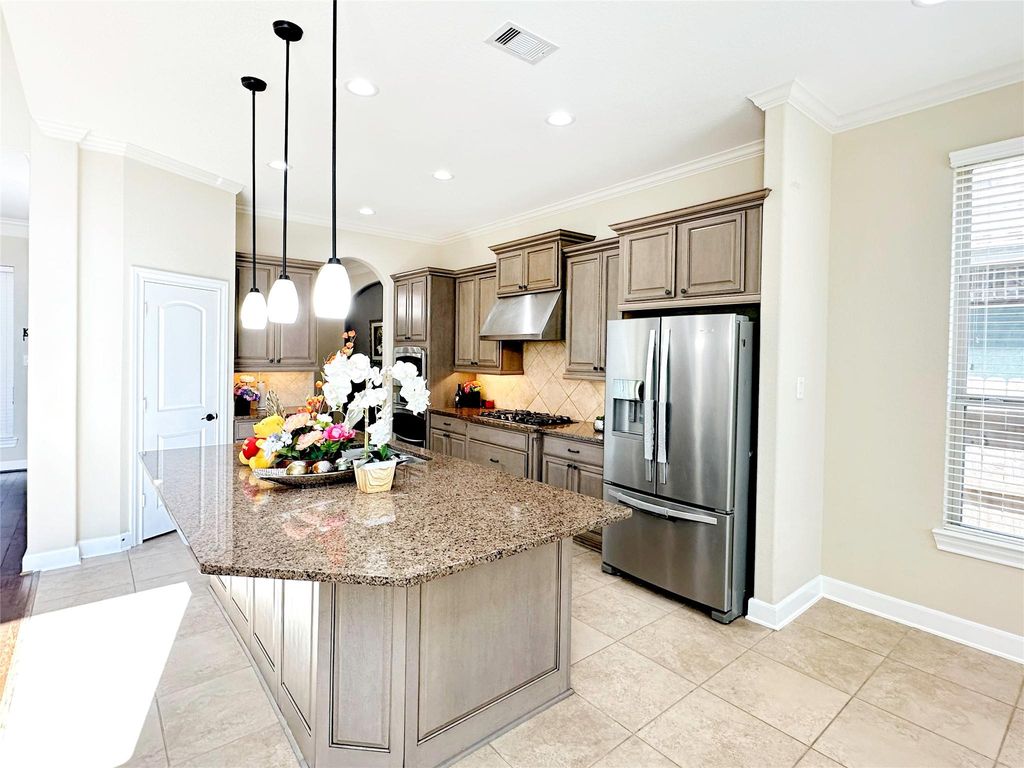 Image 17 of property listing at 26827 Longleaf Valley Drive, Katy, TX 77494