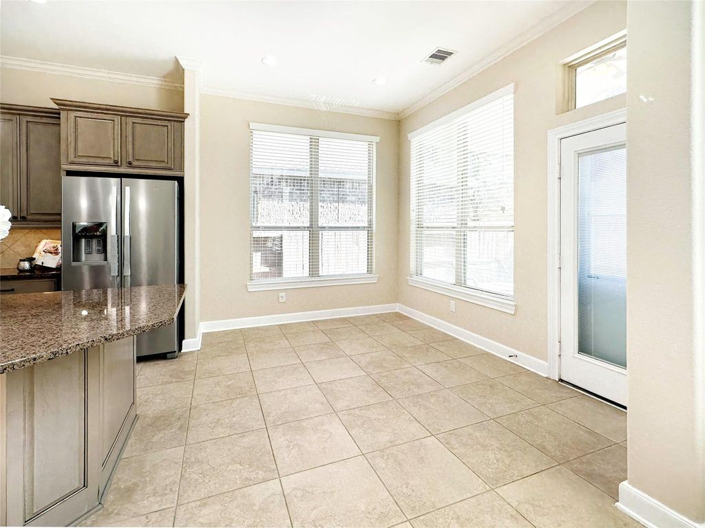 Image 22 of property listing at 26827 Longleaf Valley Drive, Katy, TX 77494