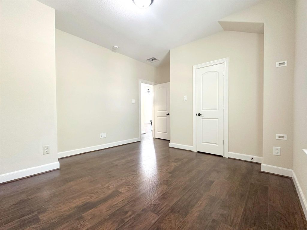 Image 36 of property listing at 26827 Longleaf Valley Drive, Katy, TX 77494