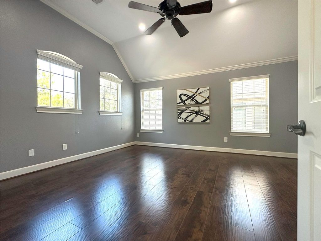 Image 40 of property listing at 26827 Longleaf Valley Drive, Katy, TX 77494