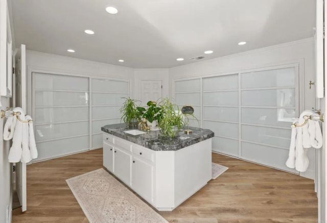 9 Country Glen Road, Fallbrook, CA 92028