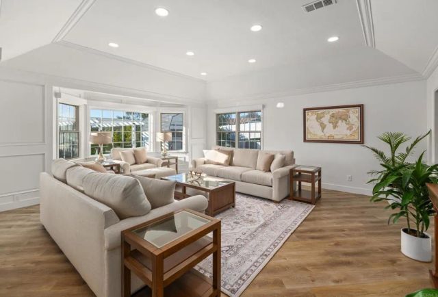 9 Country Glen Road, Fallbrook, CA 92028