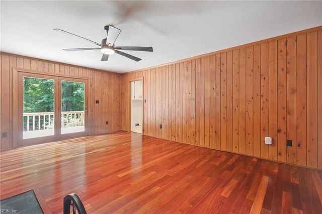 1433 Williams CIR, Suffolk, VA 23434