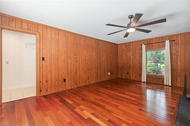 1433 Williams CIR, Suffolk, VA 23434