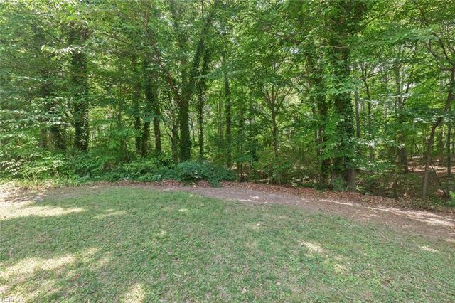 1433 Williams CIR, Suffolk, VA 23434