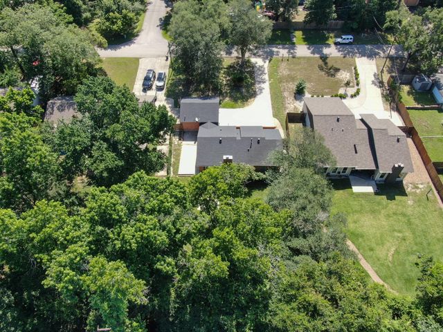 25747 Timber Lakes Drive, Spring, TX 77380
