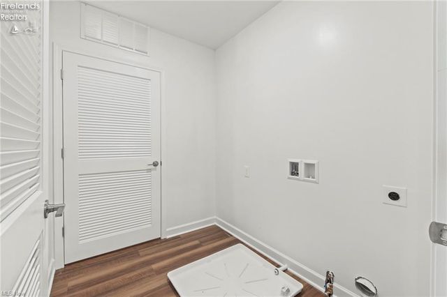 457 Harbor Lane, Lorain, OH 44052