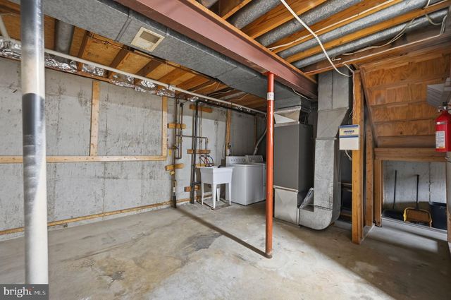 5831 ROCK FOREST CT, Centreville, VA 20121