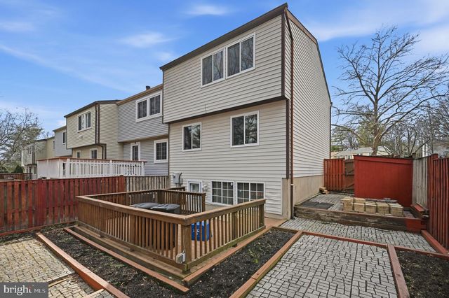 5831 ROCK FOREST CT, Centreville, VA 20121