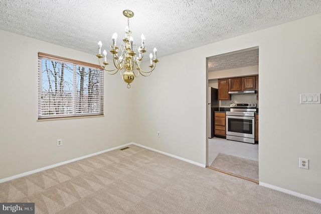 5831 ROCK FOREST CT, Centreville, VA 20121