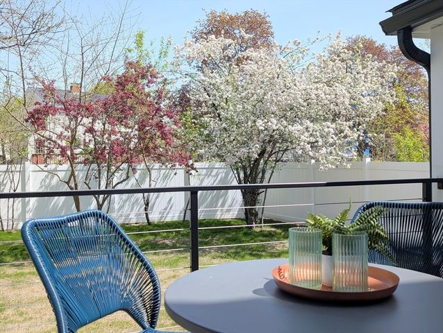 6 Gordon 6, Arlington, MA 02474