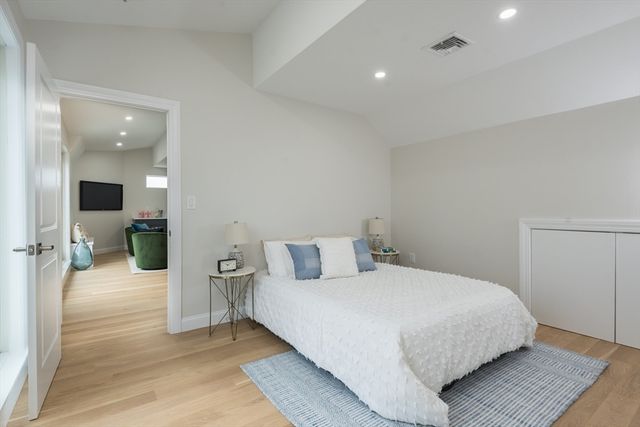 6 Gordon 6, Arlington, MA 02474