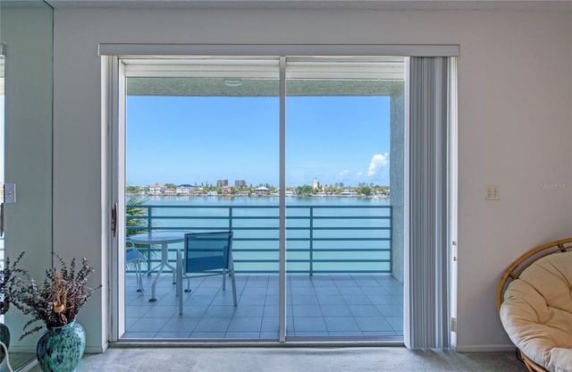 7984 SAILBOAT KEY BOULEVARD S 303, St Petersburg, FL 33707