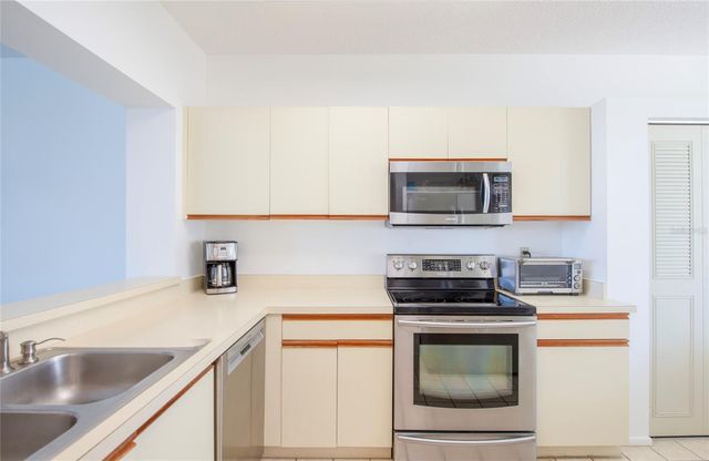 7984 SAILBOAT KEY BOULEVARD S 303, St Petersburg, FL 33707