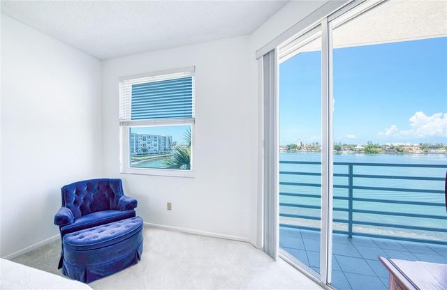 7984 SAILBOAT KEY BOULEVARD S 303, St Petersburg, FL 33707