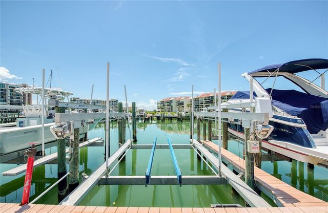 7984 SAILBOAT KEY BOULEVARD S 303, St Petersburg, FL 33707