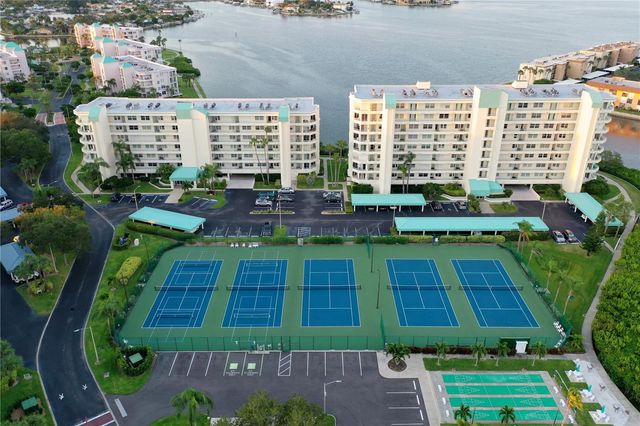 7984 SAILBOAT KEY BOULEVARD S 303, St Petersburg, FL 33707