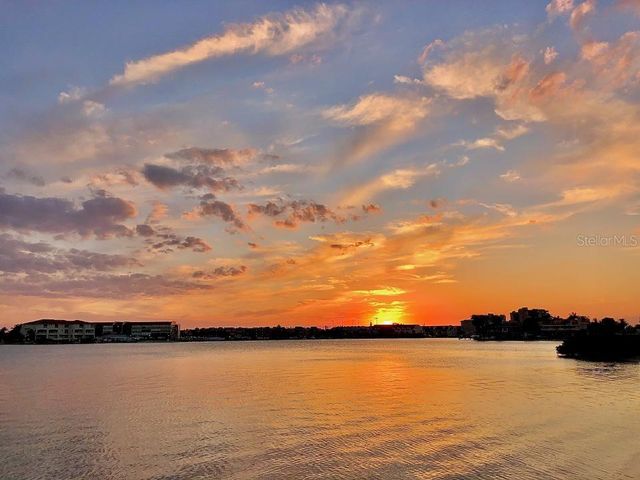 7984 SAILBOAT KEY BOULEVARD S 303, St Petersburg, FL 33707