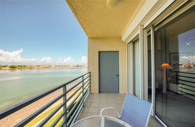 7984 SAILBOAT KEY BOULEVARD S 303, St Petersburg, FL 33707