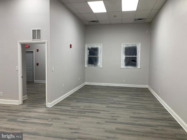 7907 OLD BRANCH AVE, Clinton, MD 20735