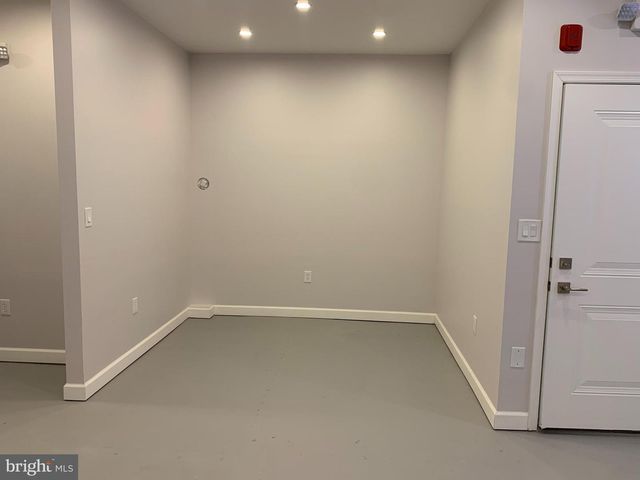 7907 OLD BRANCH AVE, Clinton, MD 20735