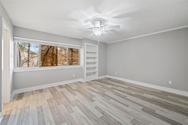 2113 Lake Village Drive, Kingwood, TX 77339