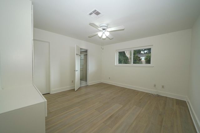 5471 Loch Lomond Drive, Houston, TX 77096