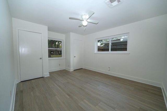 5471 Loch Lomond Drive, Houston, TX 77096