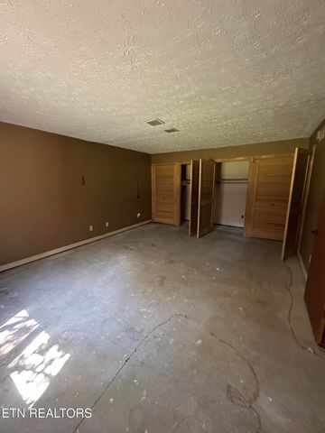 2719 Lakin Rd, Knoxville, TN 37924