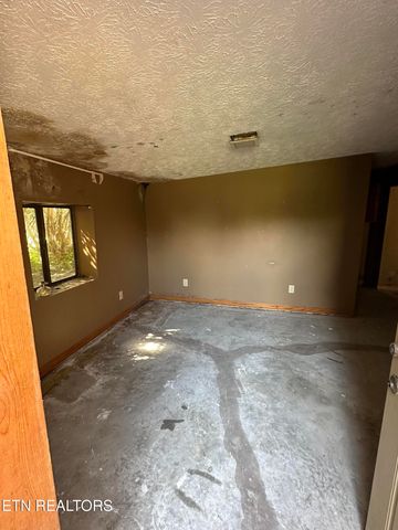 2719 Lakin Rd, Knoxville, TN 37924