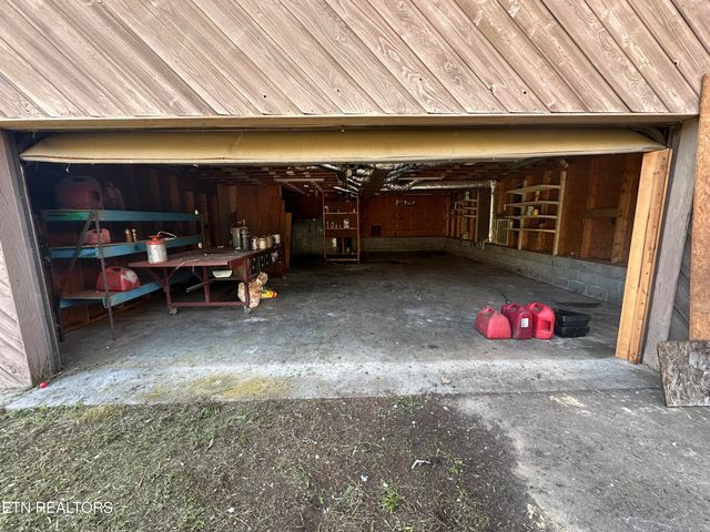 2719 Lakin Rd, Knoxville, TN 37924