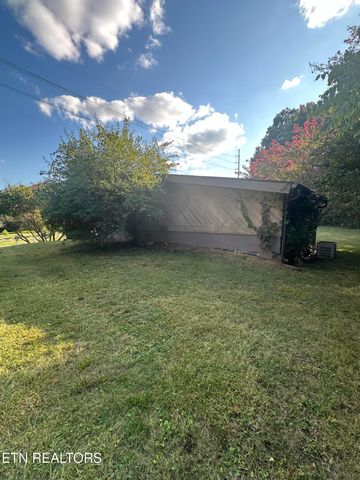 2719 Lakin Rd, Knoxville, TN 37924