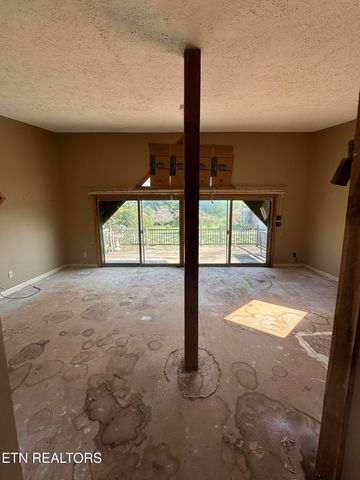 2719 Lakin Rd, Knoxville, TN 37924
