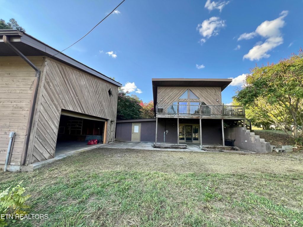 2719 Lakin Rd, Knoxville, TN 37924