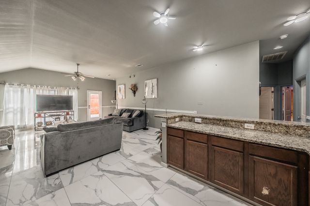 1240 Camden Yard Drive, Fort Worth, TX 76028