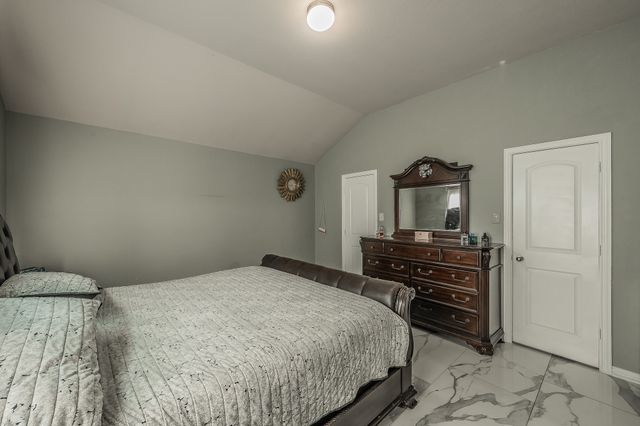 1240 Camden Yard Drive, Fort Worth, TX 76028