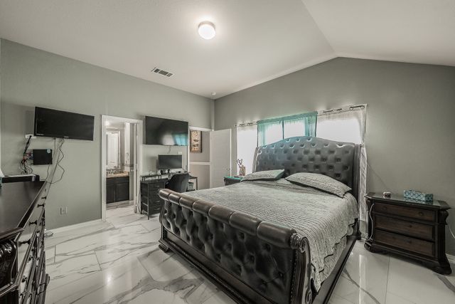 1240 Camden Yard Drive, Fort Worth, TX 76028