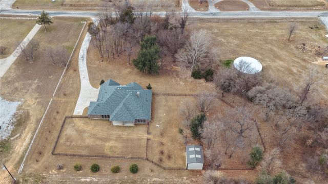 181 Fairview Court, Decatur, TX 76234