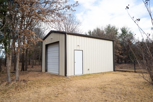 181 Fairview Court, Decatur, TX 76234