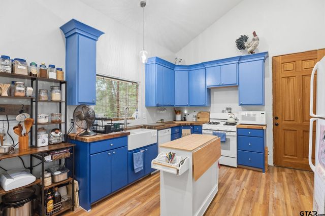 15490 Big Oak Bay Road, Tyler, TX 75707